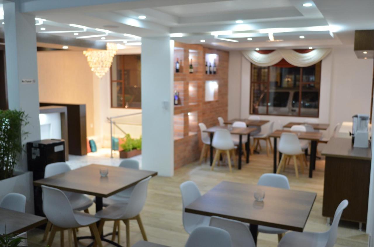 Hotel Gran Mariscal Quito Bagian luar foto